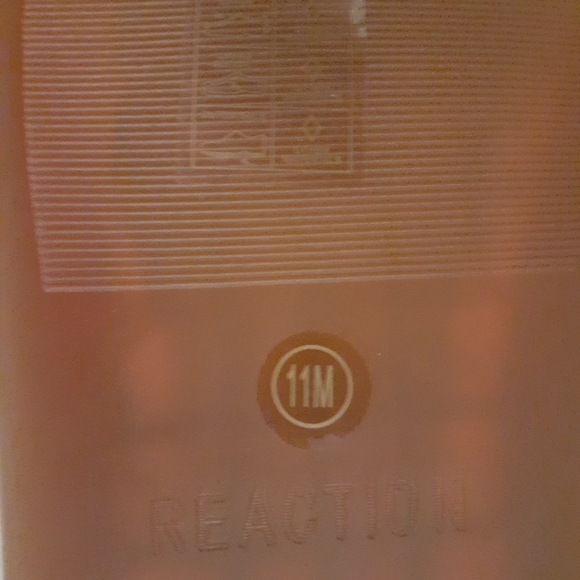 Shoes - Picture 3 of 4